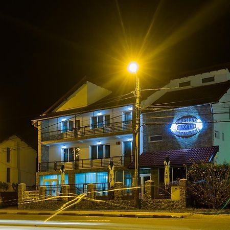 Mioveni Hotel Raxand Residence מראה חיצוני תמונה