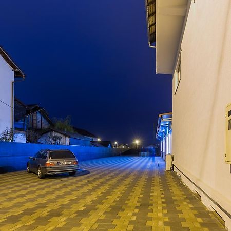 Mioveni Hotel Raxand Residence מראה חיצוני תמונה